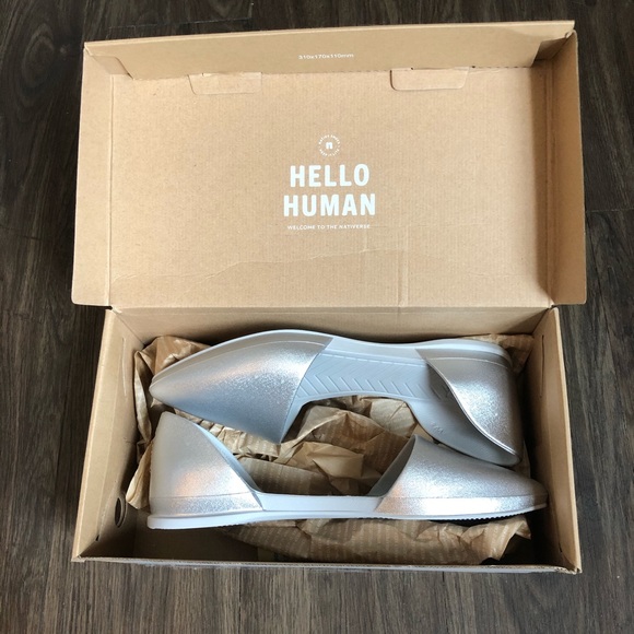 SOLD Native Audrey silver metallic flat, size 8 - Picture 4 of 6